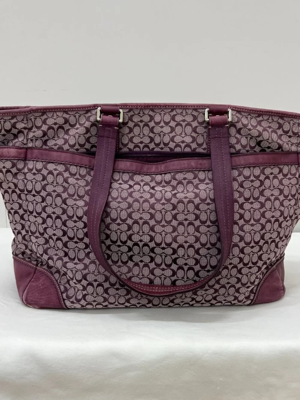 Coach purple voyager